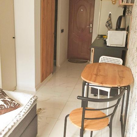 Nighthost Robotnicza 32 M248 Wroclaw Free Parking Apartment Luaran gambar