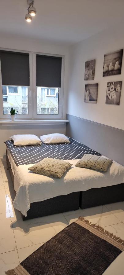 Nighthost Robotnicza 32 M248 Wroclaw Free Parking Apartment Bilik gambar